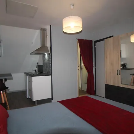Studio Ouest Cuisine Prive Proche Centre Ville Loudeac Exterior photo
